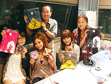 2011年10月15日 たかはし智秋さん、野中藍さん、鹿野優以さん